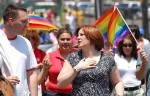 800px-Christine_Quinn NYC Council Speaker Christine Quinn marching in a Gay Pride event on Staten Island, June 2008 (Wikimedia Commons)